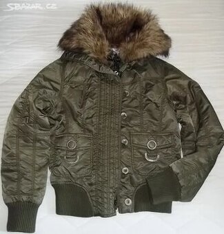 Dívčí zimní bunda-bomber, 12 let, 158 cm