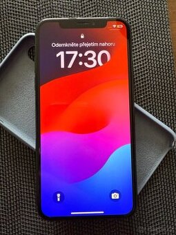 Apple iPhone XS 64 GB, vesmírně šedá