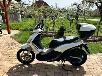 Piaggio Beverly 350