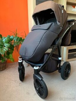 Prodám zachovalý kočárek v trojkombinaci Riko Villa Carbon