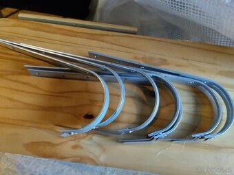 Háky na okapy nové