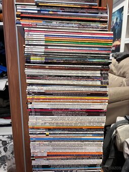 SCORE a LEVEL časopisy