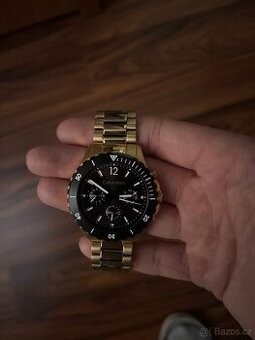 Prodávám zlaté hodinky