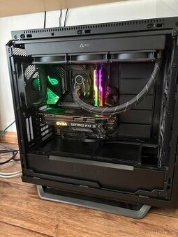Stolní počítač- gaming PC