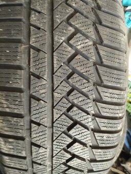 Pneu 235/55/18.Zimni.Continen.