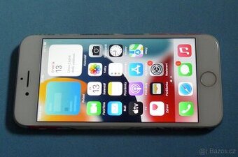 Apple iPhone 7 128 GB baterie 100%