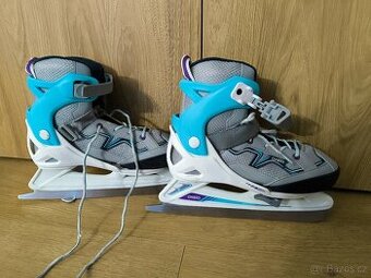Dívčí rostoucí brusle 35-38