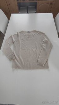 Dámský svetr, velikost M