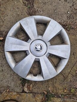 Škoda Fabia Rapid kryty kol 15 palců