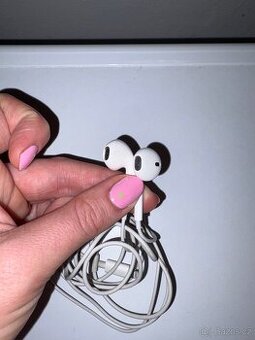 iPhone sluchátka s jackem USB A