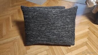 Dva velké dekorační polštáře