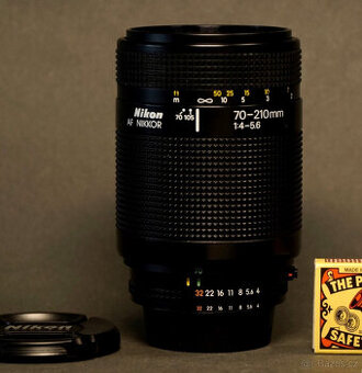 NIKKOR ZOOM 70-210 AF. ZDARMA digitální kompakt