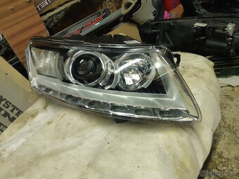 Audi A6 C6 svetlo prave led lift bixenon