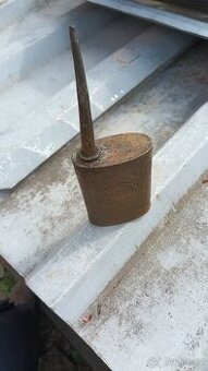 Historická olejnička do auto moto veterána