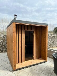Venkovní finská sauna na dřevo/nebo elektřinu.