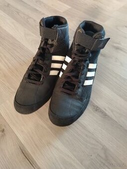 Zápasnická obuv adidas HVC