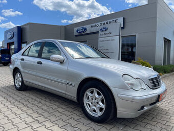 Mercedes-Benz Třídy C 1.8i 203 Kompressor sedan