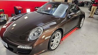 Porsche 911 997 2009 facelift 3.6, manuál.