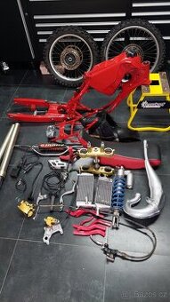 HONDA CR 125 1990 Náhradné diely