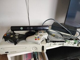 Xbox 360 + Kinect + hry + 2x ovladač - 1