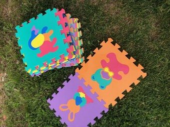 Pěnové puzzle