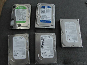 Nabízím k prodeji několik Sata HDD - 1