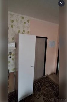 Koupelnová skříňka, šatní skříň 50cm