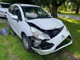 Prodám Citroen C 3 r.v. 2011  54 KW, naj.204 500km, 1360 ccm