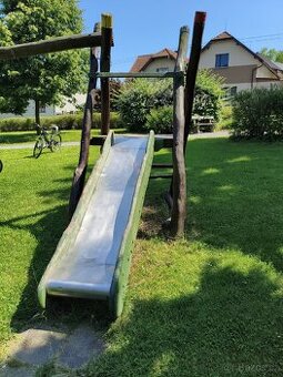 Dětská houpačka skluzavka prolézačka