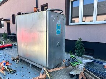 Tankovací nádrž na Naftu 900L