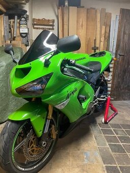 Kawasaki zx6r 2005 výfuk