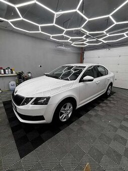 Škoda Octavia 3 DPH, 1.6 TDI 85 kW - tažné, ambition, výhřev