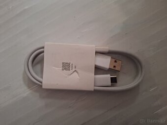 Kabel na nabijení a data
