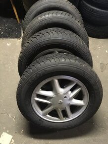 Alu kola se zim. pneu Renault ctyrdira 195/65 R15