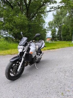 Suzuki GSR 600