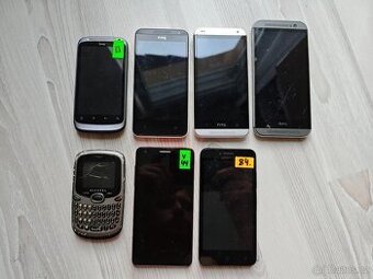 Sada mobilů značky HTC, Alcatel, Lenovo