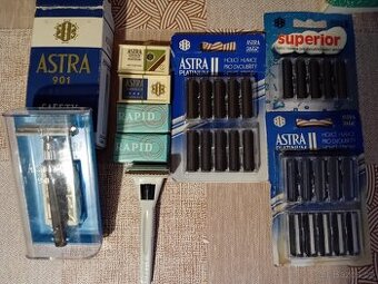Sběratelské retro žiletky a holítka Astra Diu Jevíčko