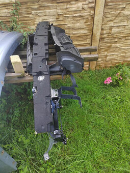 BMW E60, 61, Výztuha předního nárazníku