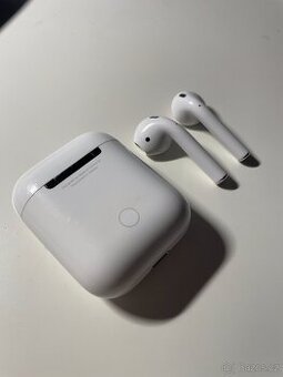 AirPods