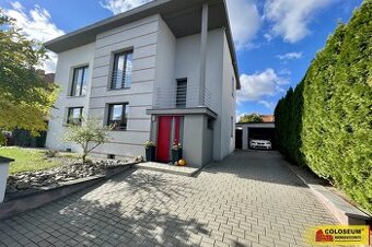 Moravský Krumlov, RD 5+kk, pozemek 760m2, zahrada, bazén, pe