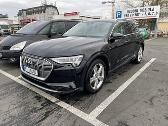 Audi e-tron 55 quattro, top výbava + DPH - 1