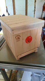 Plemenáč, úl, včely, rojáček, oplodňováček, gravírování