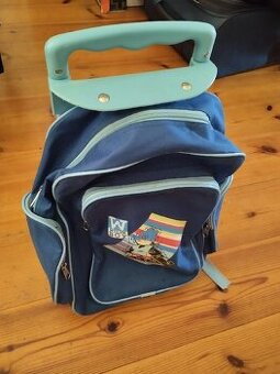 4 dětské batůžky, cena za vše