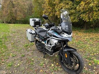 CFMOTO 800MT top stav 9tkm spousta doplňků