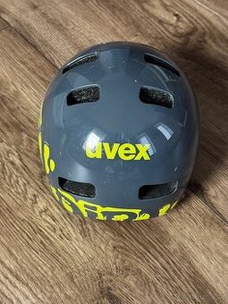 Dětská cyklistická helma