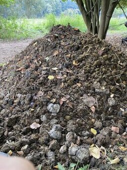 koňský hnůj pytlovaný