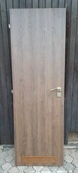 Interiérové dveře včetně obložek a kliky - 1
