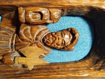 Dřevěná vyřezávaná socha , levně, ruční práce