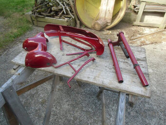 Jawa 550/blatník,maska,brzda,světlo/