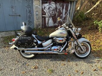 Suzuki Intruder 800